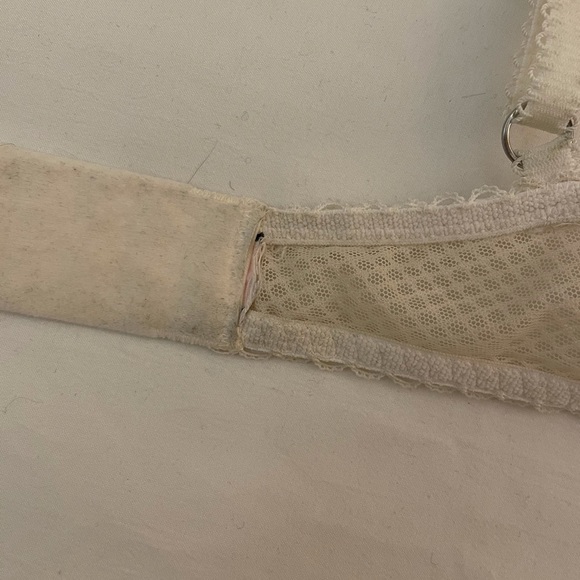 Lace bra - Picture 7 of 7